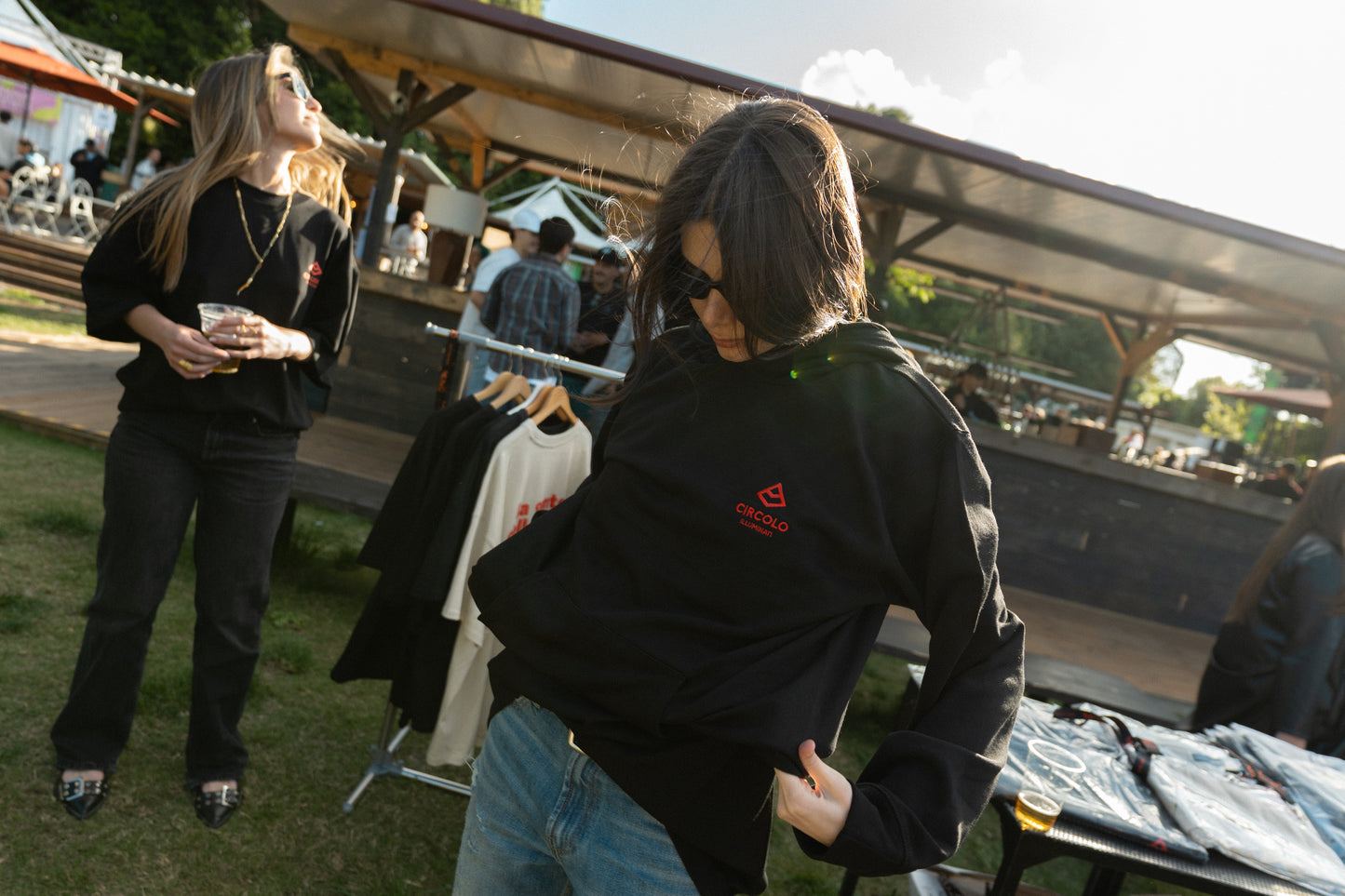 Felpa La gente della notte sopravvive sempre — Hoodie