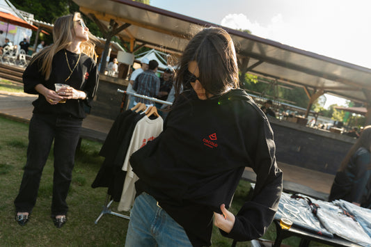 Felpa La gente della notte sopravvive sempre — Hoodie